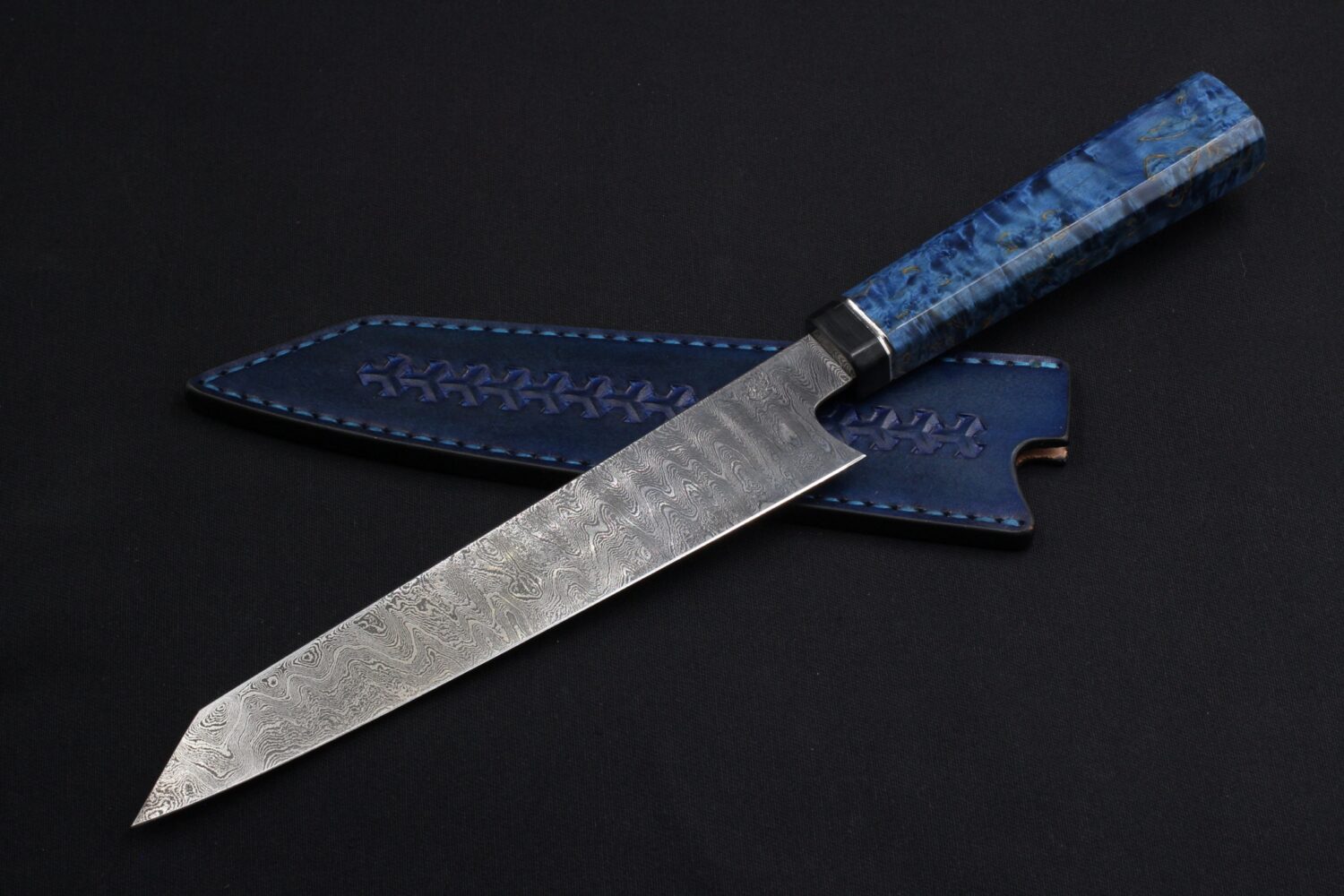 SK11 Kiritsuke séfkés damaszk pengével és kék markolattal